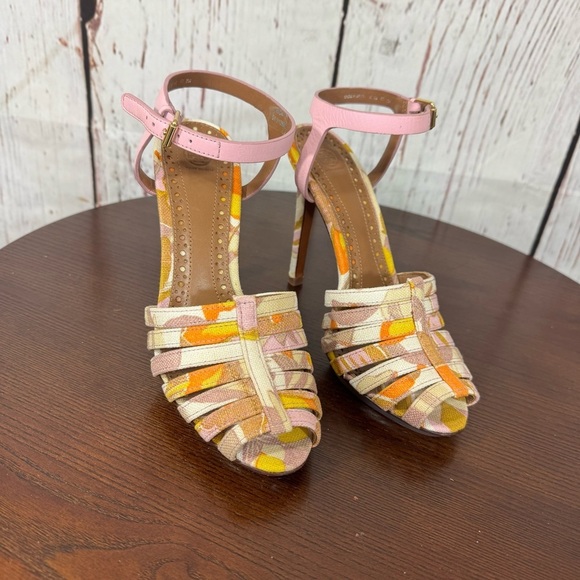 Tory Burch Muted Floral ankle strap strapoy 5”Heels size 7 Never worn - Picture 3 of 16